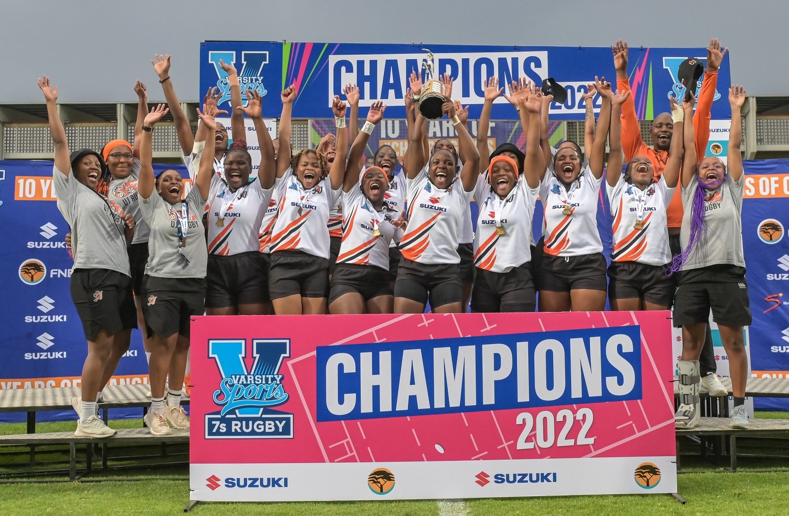 Pic 3 UJ Women win Varsity 7s